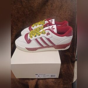 Adidss Rivalry Low White Maroon Size 9